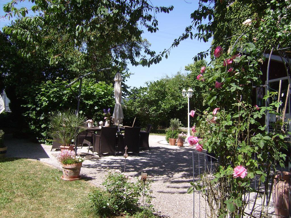 Romantikzimmer Im Antiquariat Sonnschied Zewnętrze zdjęcie